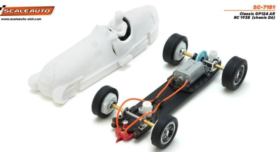 Preview: Scaleauto 1:24 Classic AR 8C Bausatz White Kit SC-7151
